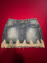 Load image into Gallery viewer, JIXI Denim jean mini, size 11,#17w
