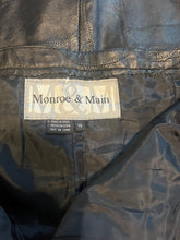 Load image into Gallery viewer, Monroe &amp; Main Leather skirt, size 14, #17S
