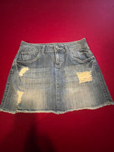 Load image into Gallery viewer, Elle jean mini, size 2, #17x
