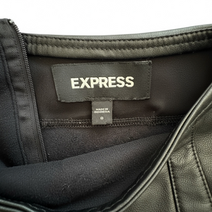 EXPRESS FAUX LEATHER MINI, Size 8. #875