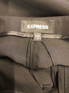 Express Skort, Size 14. #3428