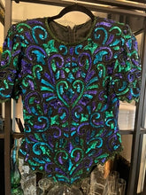 Load image into Gallery viewer, Sequins Top, size M   #450
