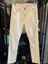 Load image into Gallery viewer, NSF WHITE JEANS, size 27
