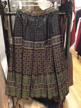 Load image into Gallery viewer, MID LENGTH SKIRT, size S. #932
