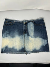 Load image into Gallery viewer, Paris Blues Skirt, size 13. #914
