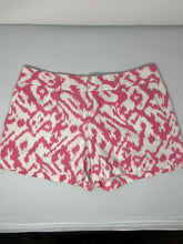Load image into Gallery viewer, ANN TAYLOR SHORTS, size 4  #77
