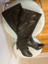 Load image into Gallery viewer, Unisa Tall Leather Boots, size 9  #1479
