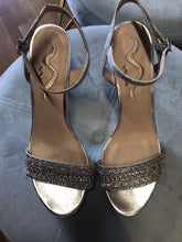 Load image into Gallery viewer, Evening shoe, size 10  #1455
