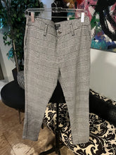 Load image into Gallery viewer, Elwood Pants, size 30. # 139
