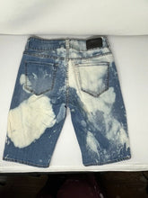 Load image into Gallery viewer, ! it jean shorts, Size 6 #23
