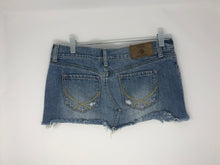 Load image into Gallery viewer, Victoria Secert Jean skirt, size 2. #974
