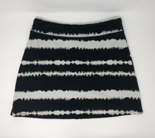 Load image into Gallery viewer, TENNIS SKIRT, size M. #963

