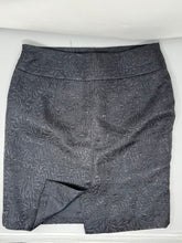 Load image into Gallery viewer, Ann Taylor Loft Skirt, size 6  #74

