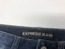 Load image into Gallery viewer, Express Distressed Shorts, size 4  #3536
