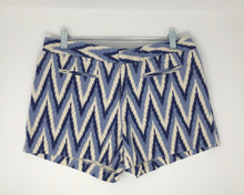 Load image into Gallery viewer, Gap Shorts, size 8 #3434
